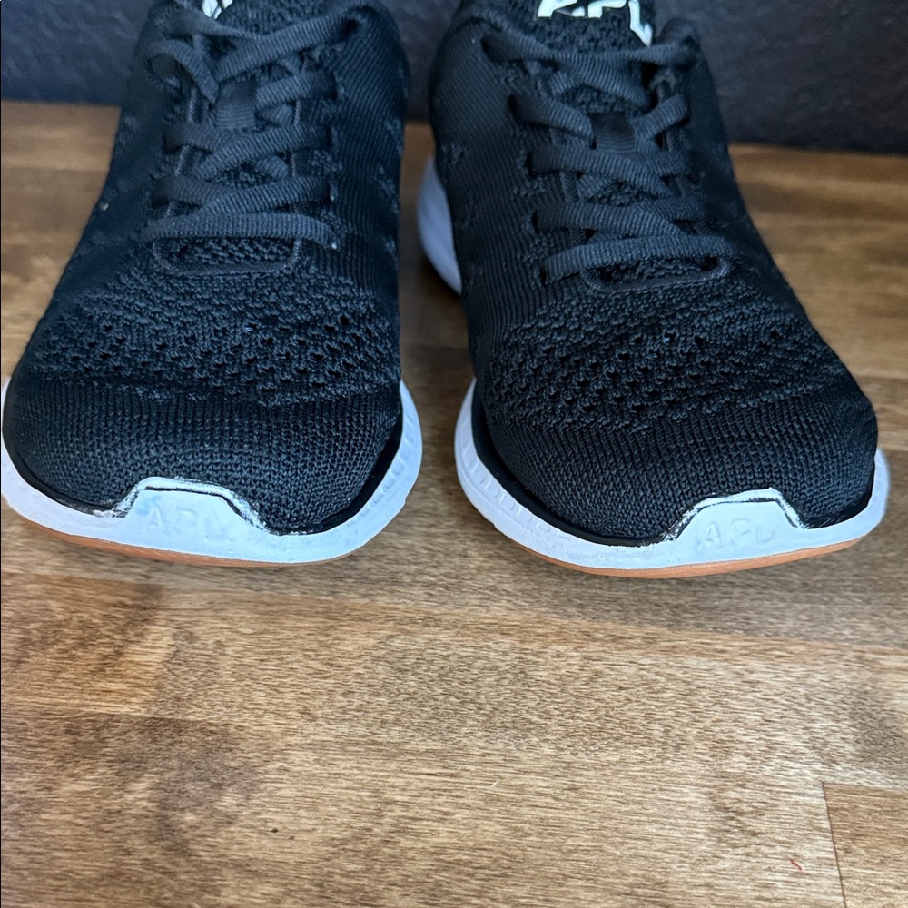 APL Jet Black Athletic Shoes Size 8 Women - Picture 5 of 8